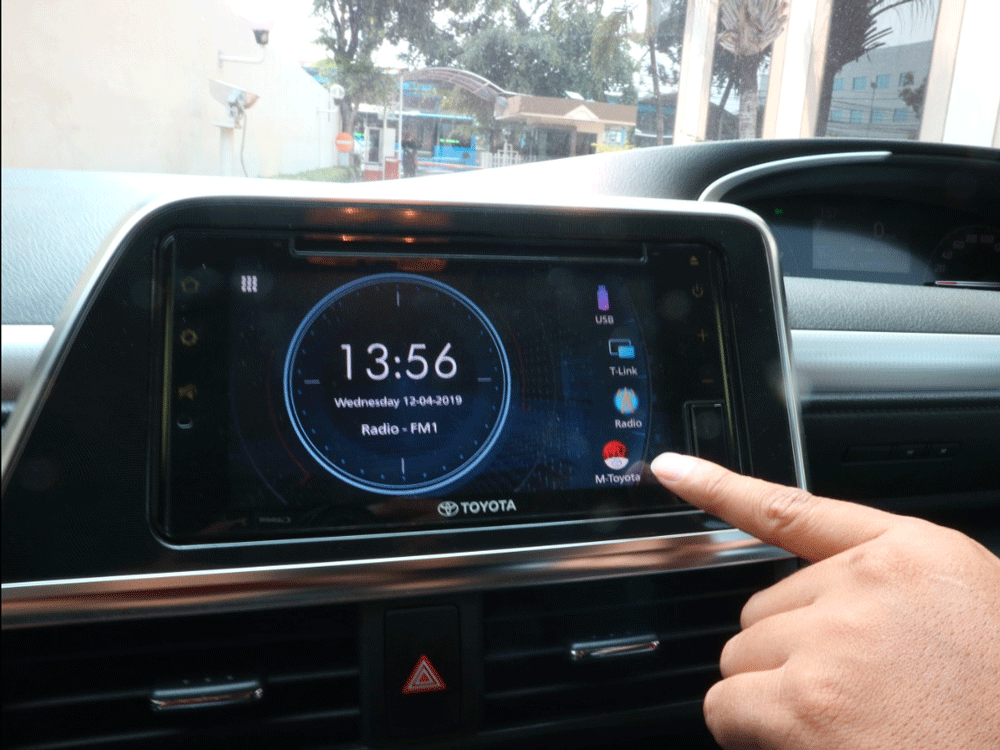 Toyota Sienta Punya Layar Sentuh Canggih Sesuai Gaya Hidup Milenial
