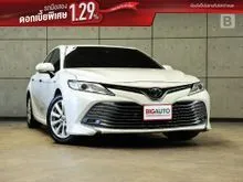 2021 Toyota CAMRY 2.5 (ปี 18-24) Hybrid Premium Sedan AT