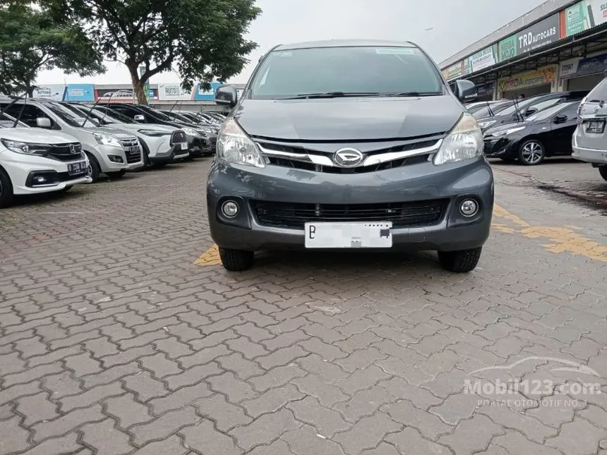 Jual Mobil Daihatsu Xenia 2015 R DLX 1.3 di Banten Manual MPV Abu