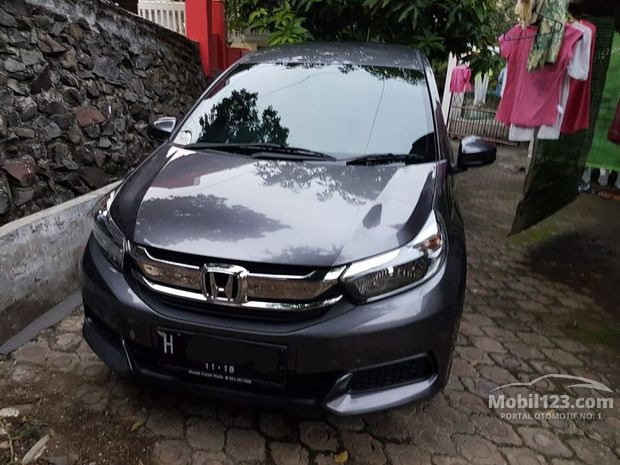 Honda Mobilio Mobil bekas dijual di Jawa-tengah Indonesia 