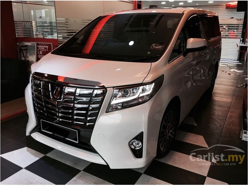 Toyota alphard 2017 года