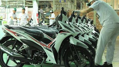 New Honda Revo FI Ganti Striping