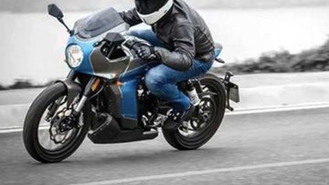 Aprilia Pagani 150 Tantang Yamaha XSR155