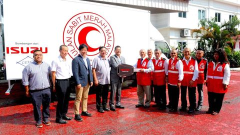 Isuzu Malaysia Donates Truck To Malaysian Red Crescent Society