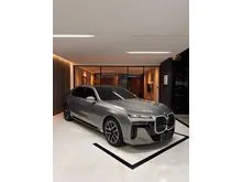 2024 BMW 735i 3.0 M Sport Sedan