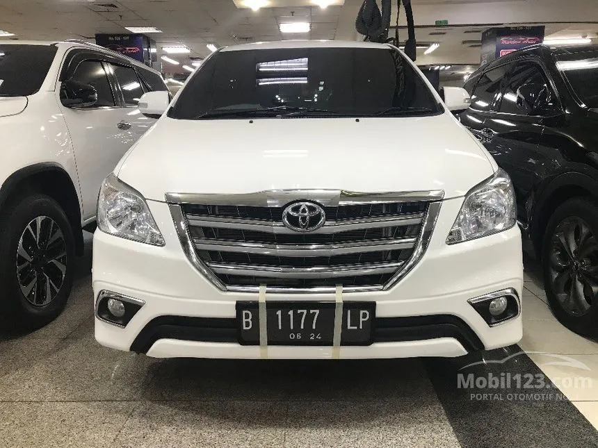 Jual Mobil Toyota Kijang Innova 2014 V 2.5 di DKI Jakarta Automatic MPV Putih Rp 235.000.000