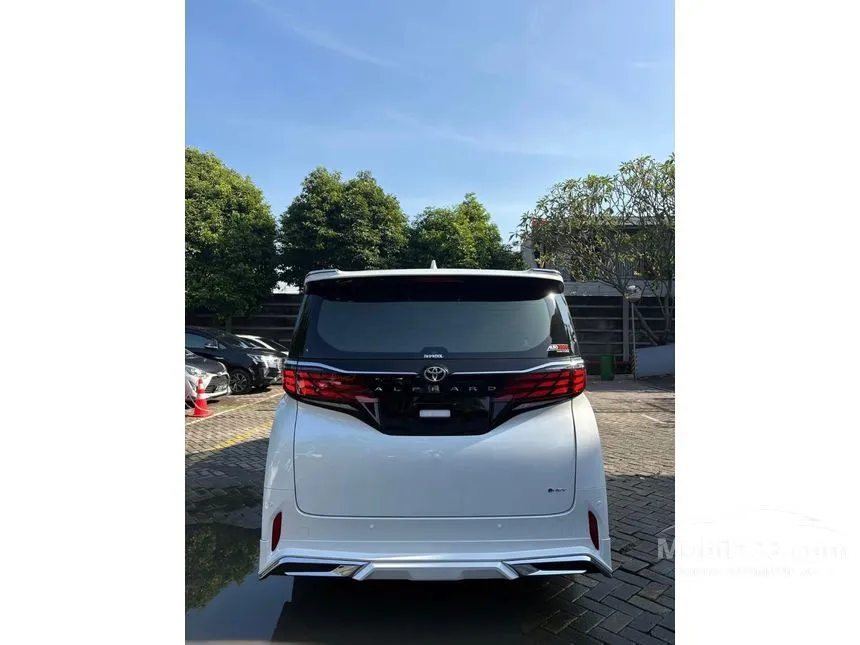 2026 Toyota Alphard XE HEV (Premium Color) MPV