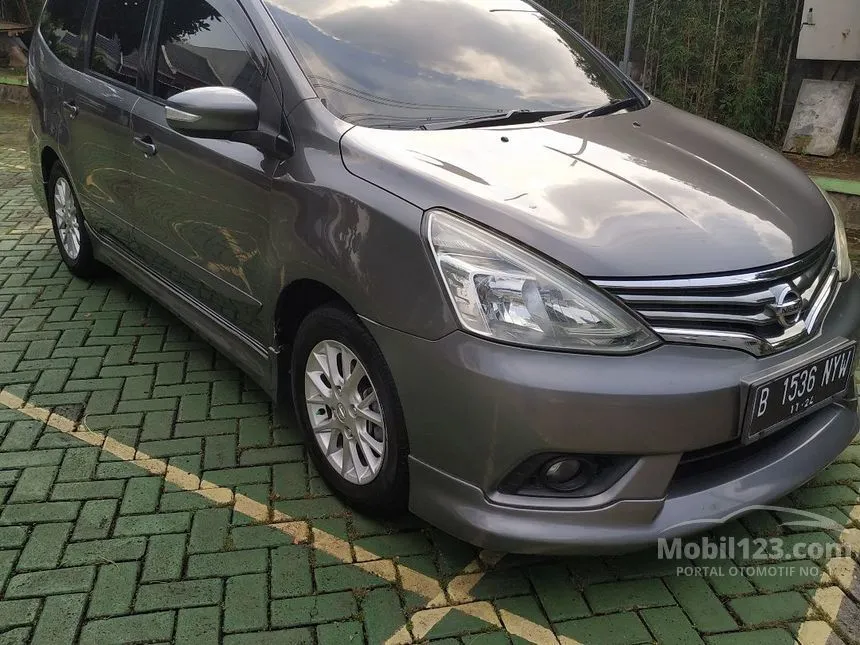 Jual Mobil Nissan Grand Livina 2013 Highway Star Autech 1.5 di Banten Automatic MPV Abu