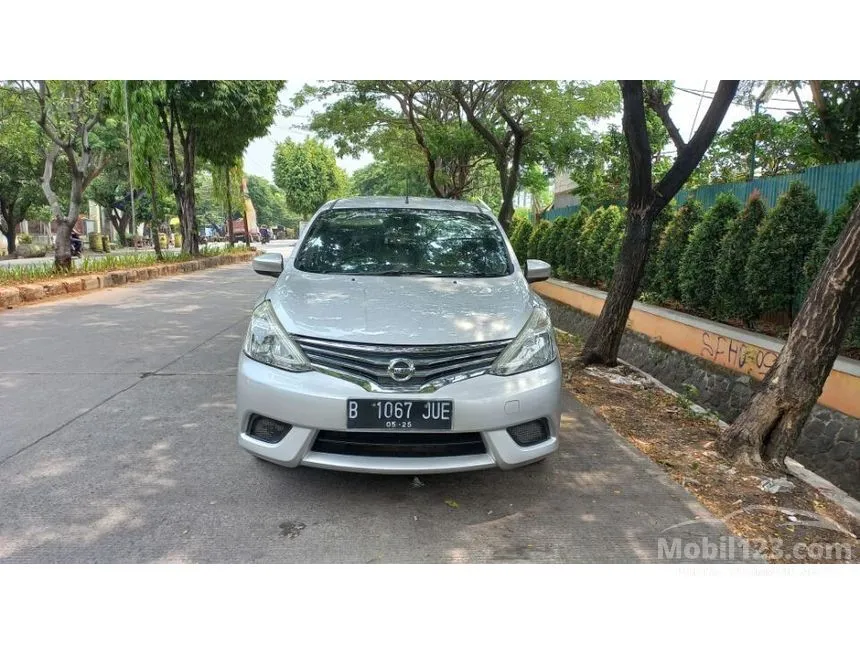 Jual Mobil Nissan Grand Livina 2015 SV 1.5 di Jawa Barat Automatic MPV Silver Rp 99.000.000