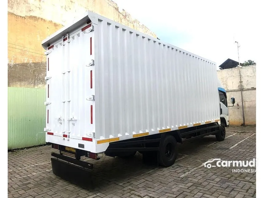 2022 Isuzu Elf NMR 81U Trucks