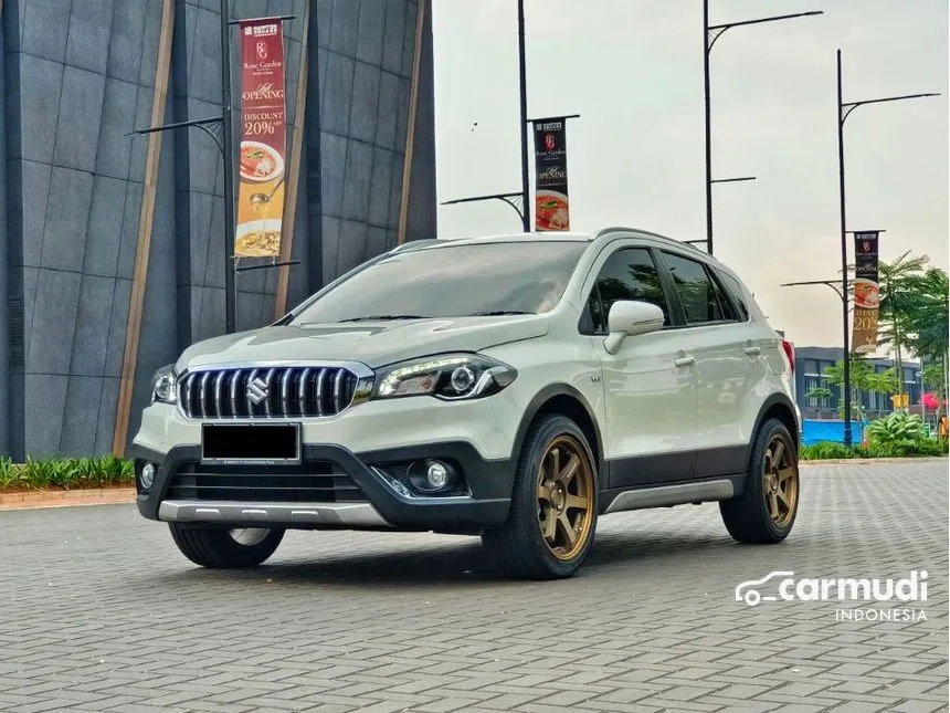 2022 Suzuki SX4 S-Cross Hatchback