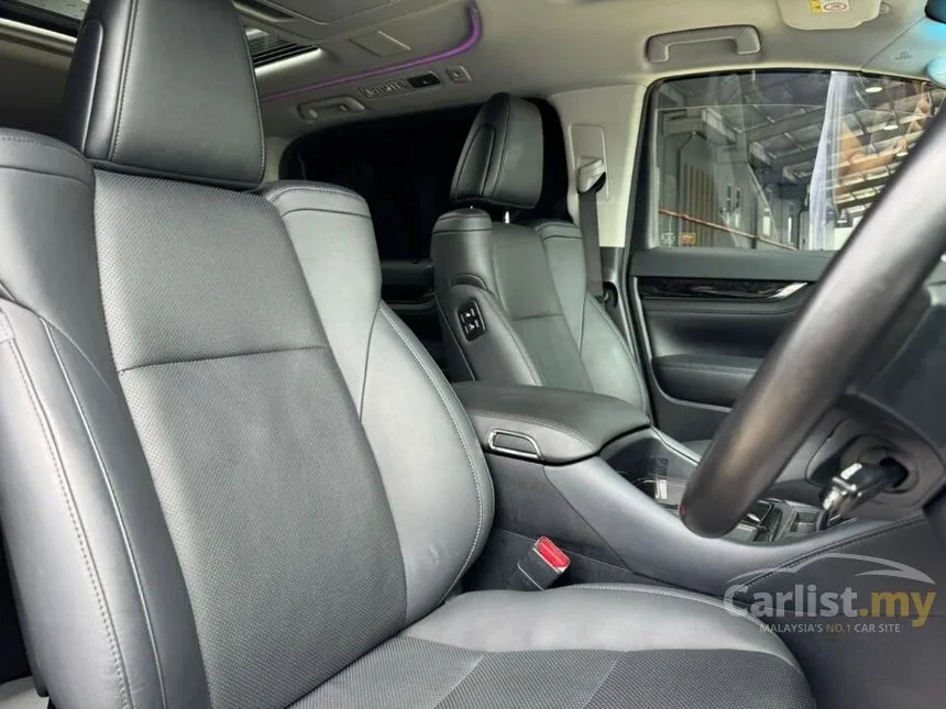 2015 Toyota Alphard SC MPV