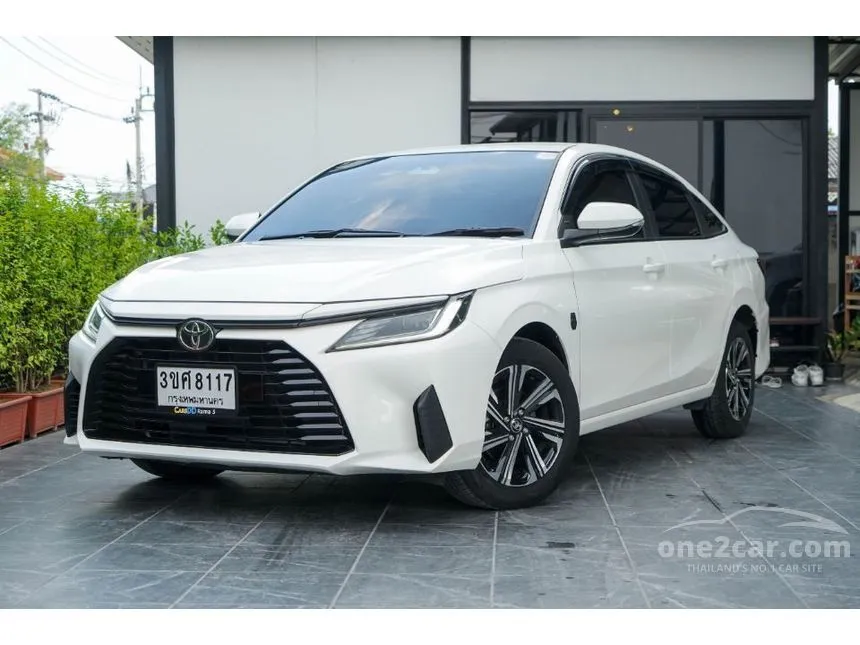 2022 Toyota Yaris Ativ Smart Sedan