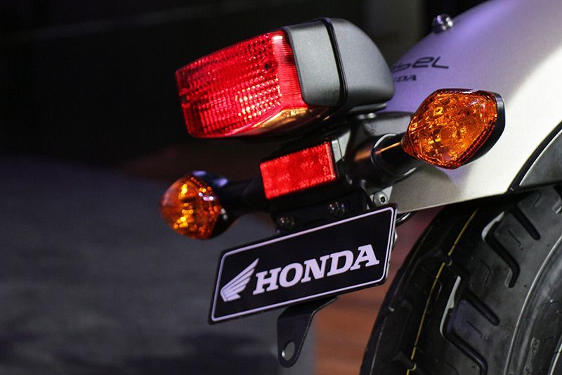 Honda CMX500 Rebel Memaksimalkan Gaya Pemiliknya 20