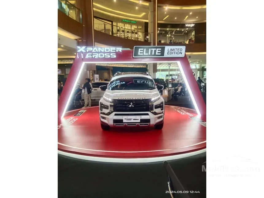 Jual Mobil Mitsubishi Xpander 2024 CROSS Elite 1.5 di Banten Automatic Wagon Putih Rp 290.000.000