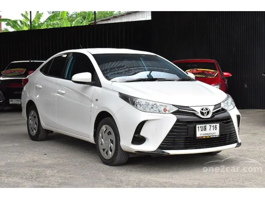 2021 Toyota Yaris Ativ Entry Sedan