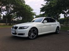 2011 BMW 320i Lci Executive Edition LOW KM White 17AUTO