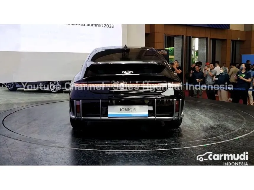 2023 Hyundai IONIQ 6 Signature Long Range Sedan