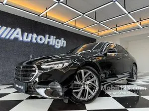 2024 Mercedes-Benz E200 2.0 Exclusive Line Sedan [Km2.000] Reg 2025 Black On Black Panoramic Sunroof PBD ATPM Wrnty5Thn #AUTOHIGH #BEST DEAL