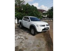 2014 Mitsubishi Strada Triton 2.5 GLS 4 x 4 Manual Putih ISTIMEWA LUAR DALAM