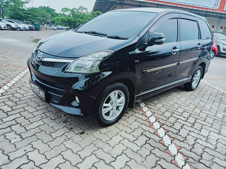 Jual Mobil Toyota Avanza  2014 Luxury  Veloz  1 5 di Banten 