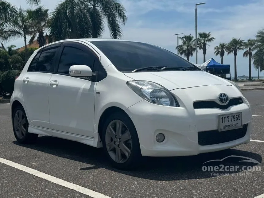 2012 Toyota YARIS RS Hatchback