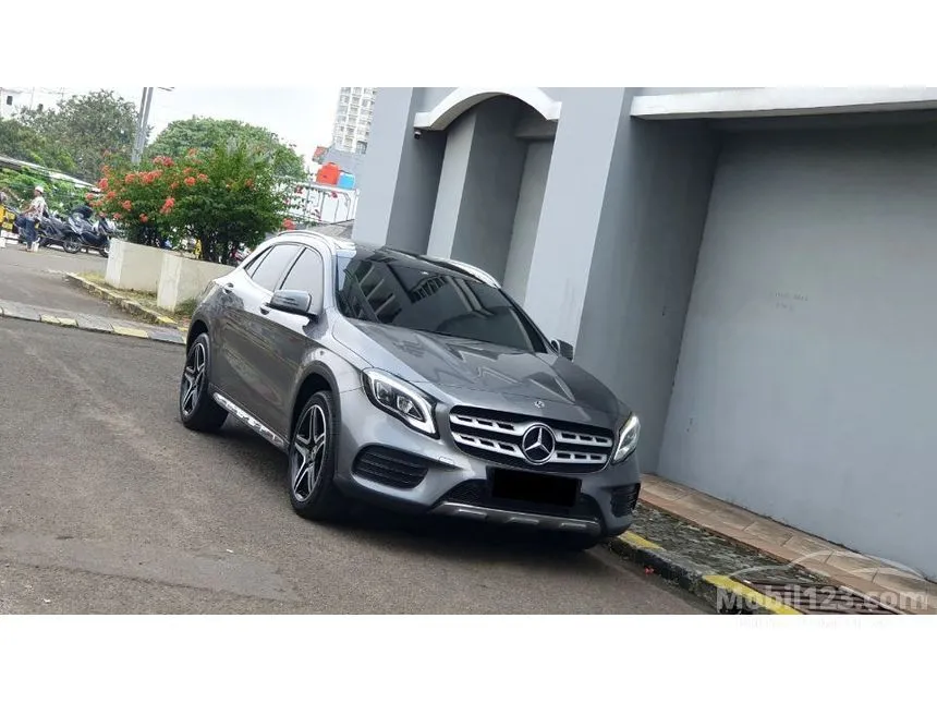 2019 Mercedes-Benz GLA200 AMG Line SUV