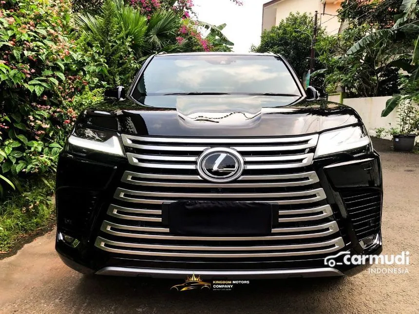 2023 Lexus LX600 VIP Wagon