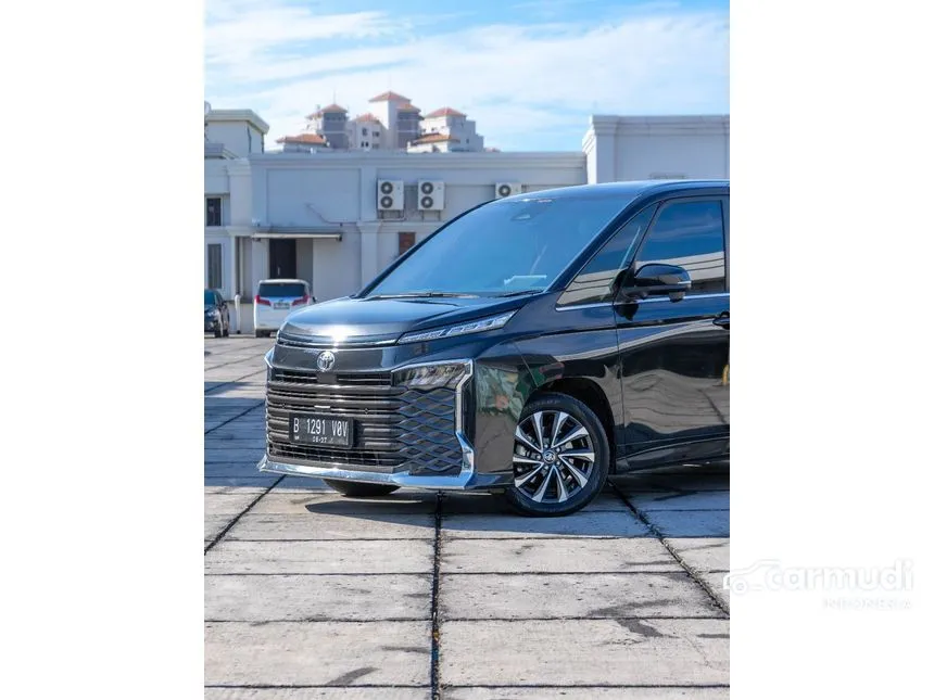 2022 Toyota Voxy Van Wagon