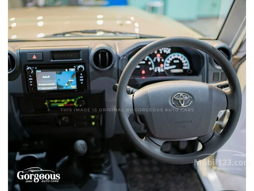 2022 Toyota Land Cruiser 70 Workmate SUV
