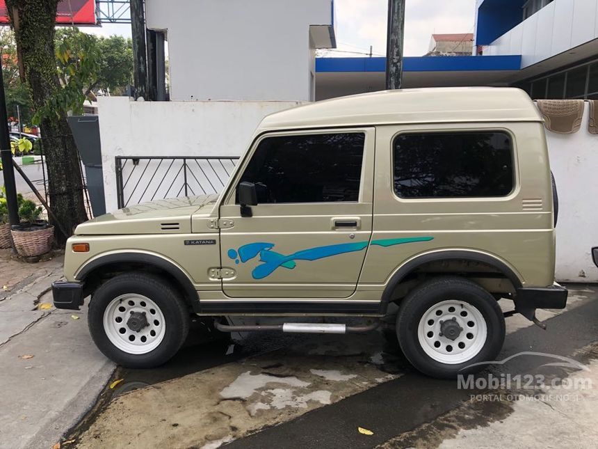 Jual Mobil Suzuki Katana 2000 GX 1.0 di Jawa Timur Manual Jual Mobil Suzuki Katana 2000 GX 1.0 di Jawa Timur Manual