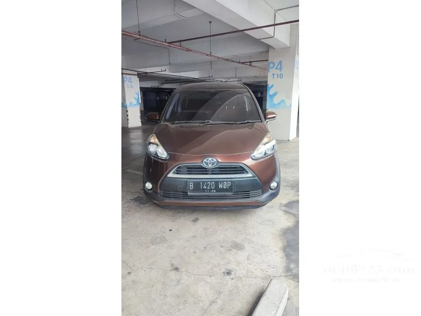 Jual Mobil Toyota Sienta 2016 V 1.5 di Jawa Barat Automatic MPV Coklat Rp 165.000.000