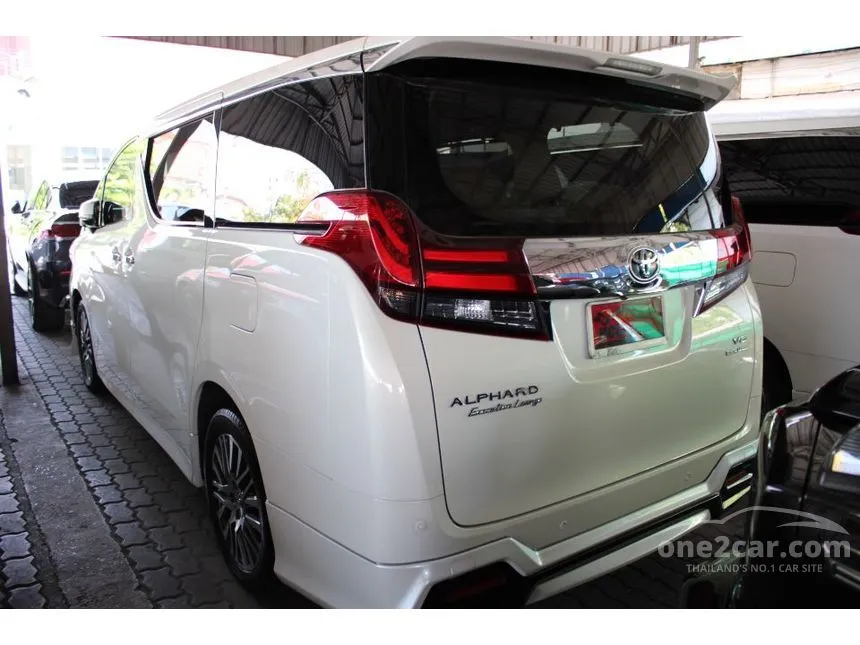 2016 Toyota Alphard Executive Lounge Van