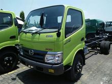 SPESIAL DISKON GEDE PROMO AWAL TAHUN 2021 Hino Dutro 4.0 110 SDL Trucks 2020