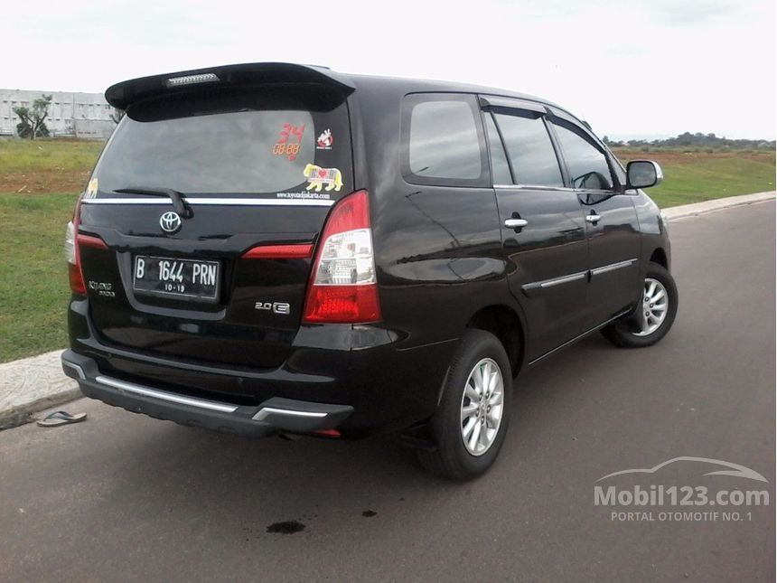 Jual Mobil Toyota Kijang Innova 2014 E 2.0 di Banten Jual Mobil Toyota Kijang Innova 2014 E 2.0 di Banten
