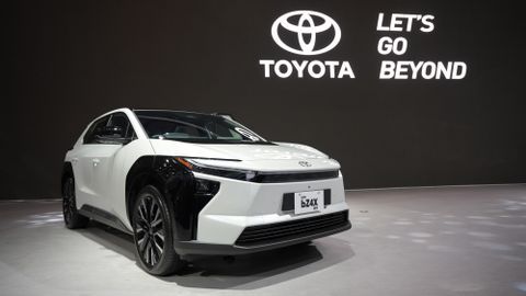 Kolaborasi Jepang-China! Toyota 'Rangkul' CATL Produksi Baterai Mobil Listrik di Indonesia