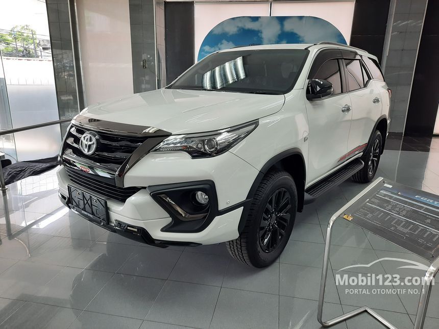 Jual Mobil Toyota Fortuner 2020 Trd 2 4 Di Dki Jakarta Automatic Suv Putih Rp 525 150 000 6789977 Mobil123 