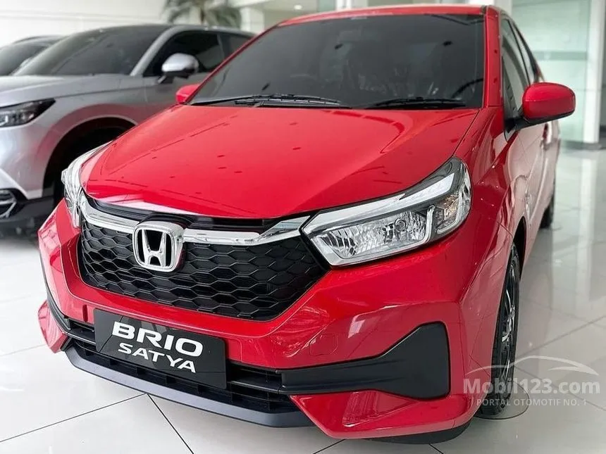 Jual Mobil Honda Brio 2024 E Satya 1.2 di Jawa Timur Automatic Hatchback Merah Rp 194.300.000