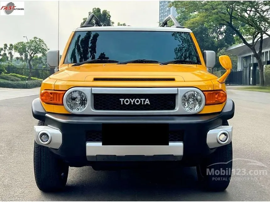 2017 Toyota FJ Cruiser SUV