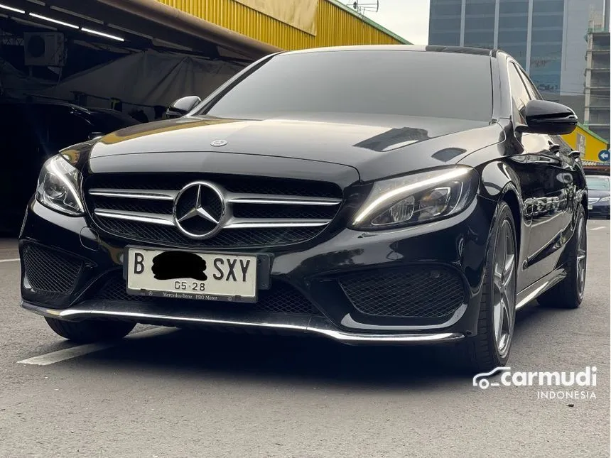 2018 Mercedes-Benz C200 AMG Sedan