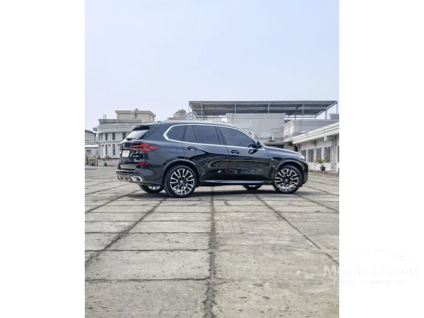 2023 BMW X5 xDrive40i M Sport SUV