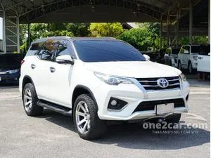 2017 Toyota FORTUNER 2.8 TRD Sportivo (Blacktop) SUV