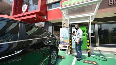 Syarat Mobil Listrik Laku di Indonesia: 5 Pintu, Harga Maksimal Rp300 Juta