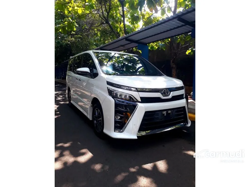 Jual Mobil Toyota Voxy 2021 2.0 di DKI Jakarta Automatic Wagon Putih Rp 395.000.000