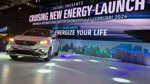 Harga Suzuki Ertiga Cruise Hybrid Rp288-301 Juta! Apa Bedanya Varian Ini?