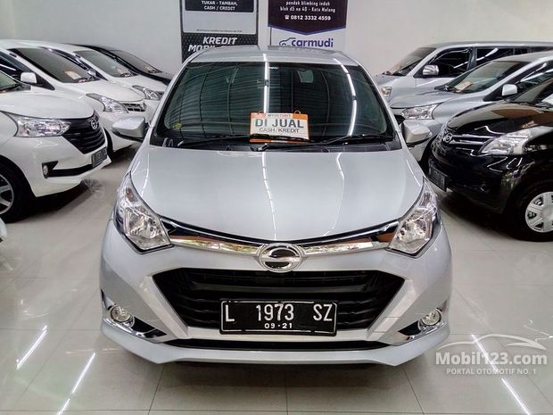 Daihatsu Sigra Mobil Bekas Baru dijual di Malang Jawa 