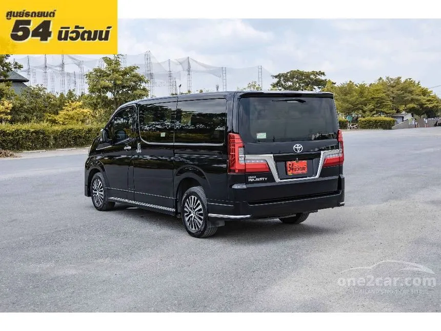 2020 Toyota Majesty Standard Van