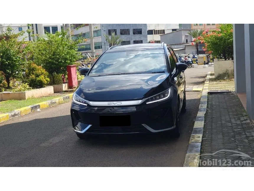 2024 BYD M6 Superior 7 Seater MPV