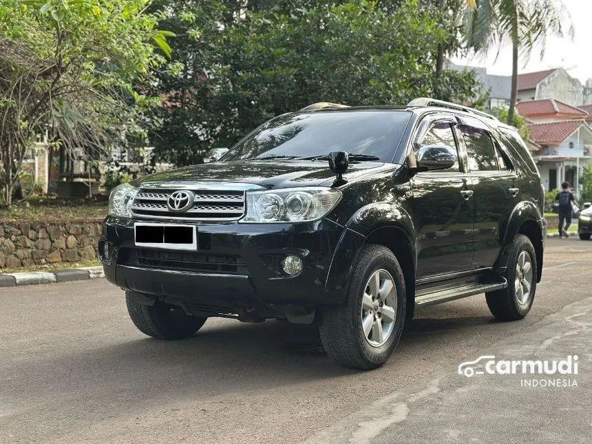 2011 Toyota Fortuner G Lux SUV