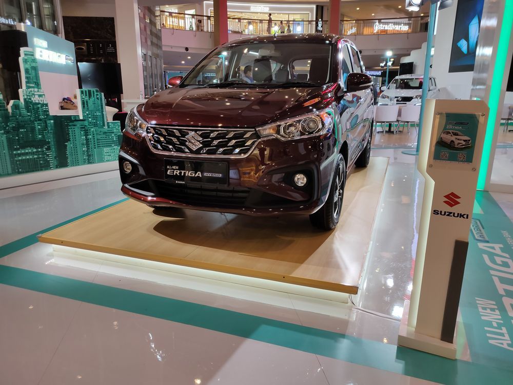 Tampilan Tak Banyak Berubah, Ertiga Hybrid Percaya Diri Lawan Avanza & Xenia?